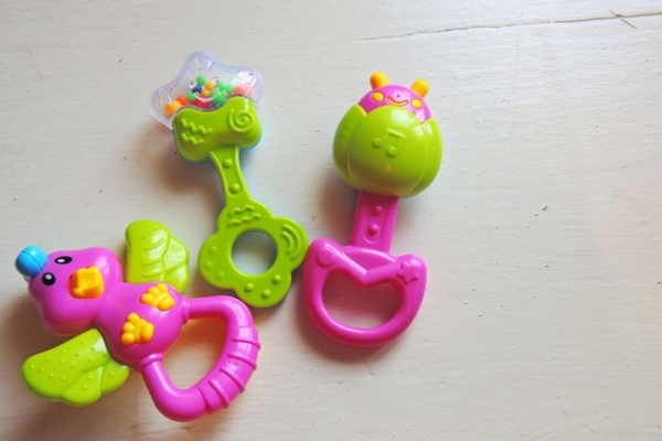 baby rattles depicting rattling sound from air conditioner